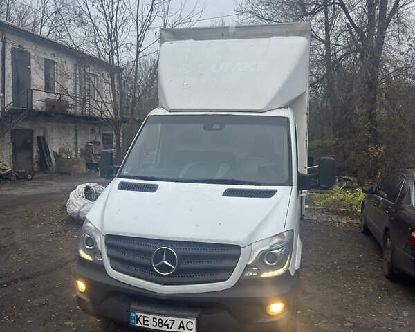 Белый Мерседес Sprinter, объемом двигателя 2.14 л и пробегом 210 тыс. км за 19500 $, фото 1 на Automoto.ua