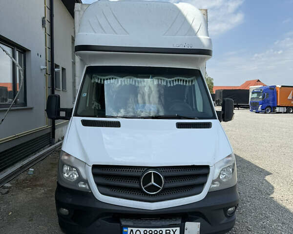 Белый Мерседес Sprinter, объемом двигателя 2.14 л и пробегом 570 тыс. км за 16000 $, фото 1 на Automoto.ua