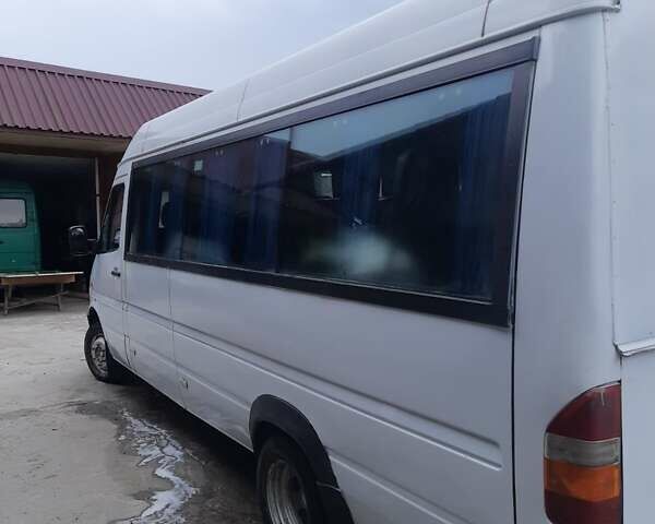 Белый Мерседес Sprinter, объемом двигателя 2.87 л и пробегом 845 тыс. км за 9790 $, фото 1 на Automoto.ua