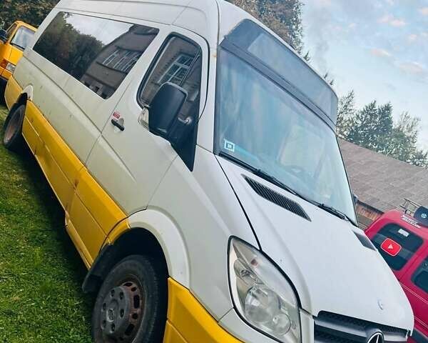 Білий Мерседес Sprinter, об'ємом двигуна 0 л та пробігом 400 тис. км за 23000 $, фото 1 на Automoto.ua