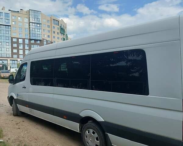 Белый Мерседес Sprinter, объемом двигателя 2.14 л и пробегом 280 тыс. км за 28500 $, фото 1 на Automoto.ua