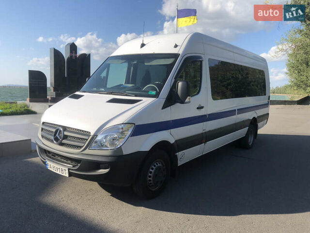 Белый Мерседес Sprinter, объемом двигателя 2.14 л и пробегом 687 тыс. км за 28700 $, фото 1 на Automoto.ua