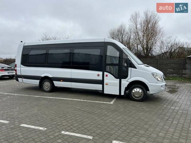 Белый Мерседес Sprinter, объемом двигателя 2.2 л и пробегом 496 тыс. км за 34500 $, фото 1 на Automoto.ua