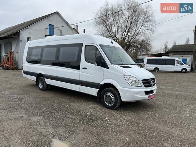 Белый Мерседес Sprinter, объемом двигателя 2.2 л и пробегом 406 тыс. км за 38500 $, фото 1 на Automoto.ua