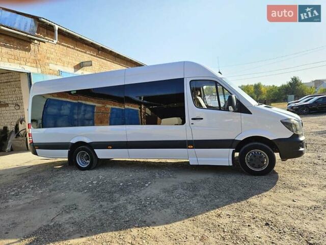 Белый Мерседес Sprinter, объемом двигателя 2.2 л и пробегом 372 тыс. км за 31950 $, фото 1 на Automoto.ua