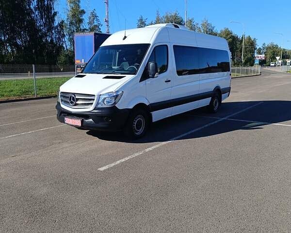 Белый Мерседес Sprinter, объемом двигателя 3 л и пробегом 244 тыс. км за 31500 $, фото 1 на Automoto.ua
