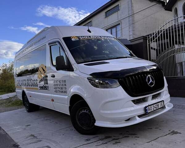 Белый Мерседес Sprinter, объемом двигателя 2.99 л и пробегом 40 тыс. км за 77500 $, фото 1 на Automoto.ua