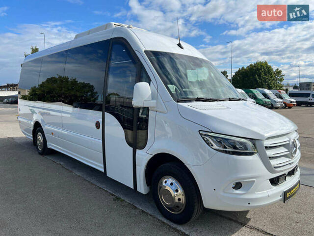 Білий Мерседес Sprinter, об'ємом двигуна 3 л та пробігом 360 тис. км за 95499 $, фото 1 на Automoto.ua