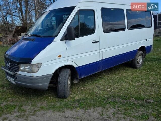 Белый Мерседес Sprinter, объемом двигателя 2.87 л и пробегом 502 тыс. км за 8500 $, фото 1 на Automoto.ua