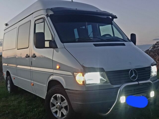Белый Мерседес Sprinter, объемом двигателя 2 л и пробегом 600 тыс. км за 7299 $, фото 1 на Automoto.ua