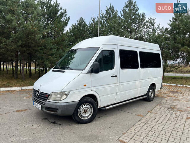 Белый Мерседес Sprinter, объемом двигателя 2.15 л и пробегом 370 тыс. км за 5900 $, фото 1 на Automoto.ua