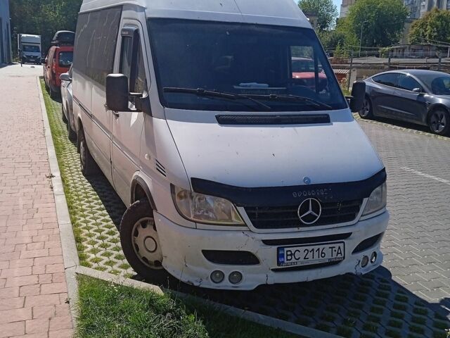 Білий Мерседес Sprinter, об'ємом двигуна 2.7 л та пробігом 780 тис. км за 8000 $, фото 1 на Automoto.ua