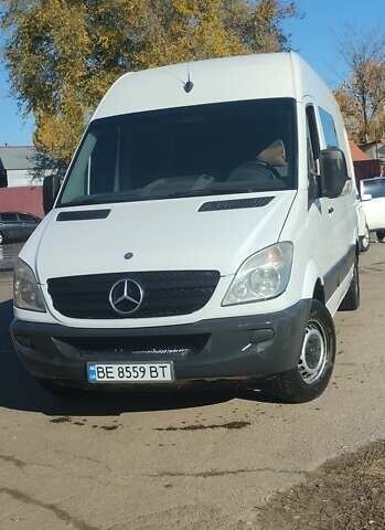 Білий Мерседес Sprinter, об'ємом двигуна 2.15 л та пробігом 641 тис. км за 9300 $, фото 1 на Automoto.ua