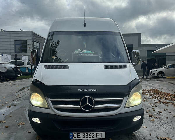 Білий Мерседес Sprinter, об'ємом двигуна 2.99 л та пробігом 500 тис. км за 15500 $, фото 1 на Automoto.ua