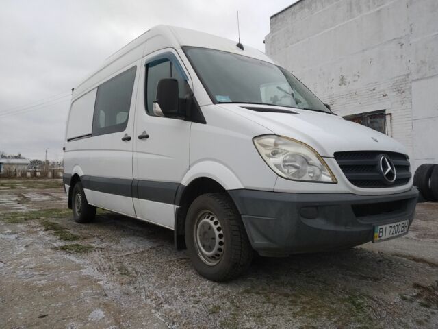 Белый Мерседес Sprinter, объемом двигателя 2.1 л и пробегом 340 тыс. км за 13800 $, фото 1 на Automoto.ua