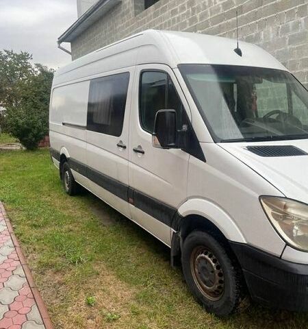 Белый Мерседес Sprinter, объемом двигателя 2.99 л и пробегом 700 тыс. км за 14543 $, фото 1 на Automoto.ua