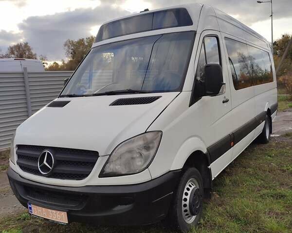 Белый Мерседес Sprinter, объемом двигателя 0 л и пробегом 369 тыс. км за 27500 $, фото 1 на Automoto.ua