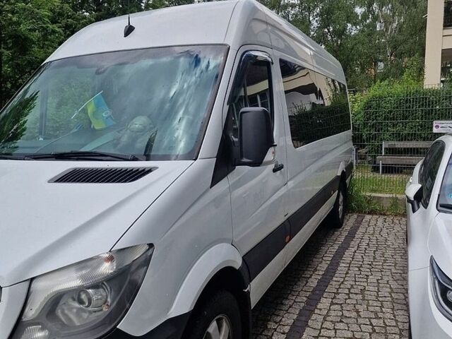Белый Мерседес Sprinter, объемом двигателя 2.99 л и пробегом 530 тыс. км за 29999 $, фото 1 на Automoto.ua
