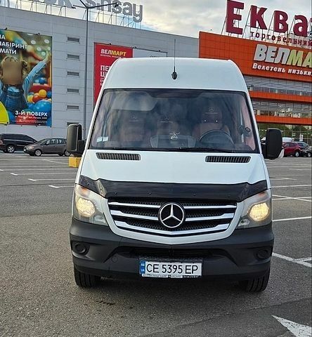 Белый Мерседес Sprinter, объемом двигателя 3 л и пробегом 344 тыс. км за 32000 $, фото 1 на Automoto.ua