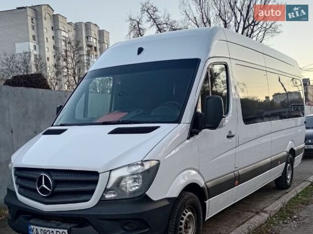 Белый Мерседес Sprinter, объемом двигателя 2.69 л и пробегом 419 тыс. км за 27999 $, фото 1 на Automoto.ua