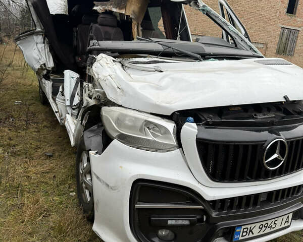 Білий Мерседес Sprinter, об'ємом двигуна 2.14 л та пробігом 450 тис. км за 14200 $, фото 1 на Automoto.ua