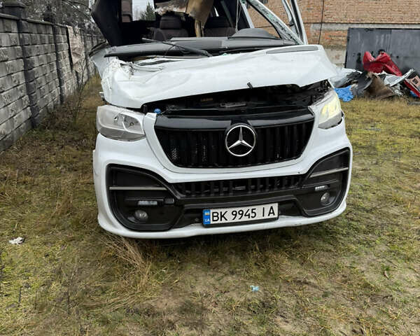 Білий Мерседес Sprinter, об'ємом двигуна 2.14 л та пробігом 450 тис. км за 13900 $, фото 1 на Automoto.ua