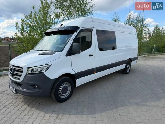 Белый Мерседес Sprinter, объемом двигателя 2.99 л и пробегом 645 тыс. км за 37000 $, фото 1 на Automoto.ua