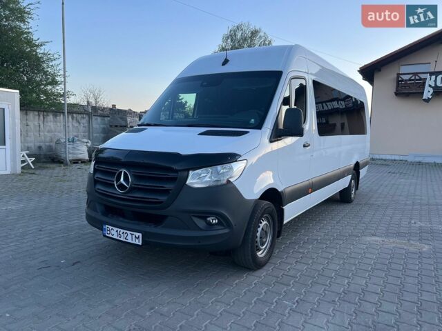 Белый Мерседес Sprinter, объемом двигателя 2.14 л и пробегом 375 тыс. км за 41500 $, фото 1 на Automoto.ua
