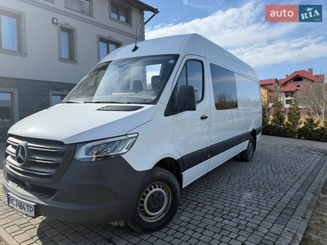Белый Мерседес Sprinter, объемом двигателя 2.2 л и пробегом 58 тыс. км за 37700 $, фото 1 на Automoto.ua