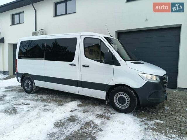 Белый Мерседес Sprinter, объемом двигателя 2.2 л и пробегом 295 тыс. км за 29999 $, фото 1 на Automoto.ua