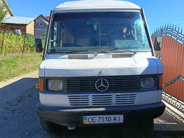 Белый Мерседес Sprinter, объемом двигателя 2.9 л и пробегом 300 тыс. км за 2200 $, фото 1 на Automoto.ua