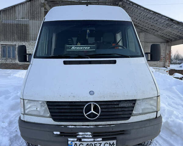 Белый Мерседес Sprinter, объемом двигателя 2.87 л и пробегом 514 тыс. км за 5000 $, фото 1 на Automoto.ua