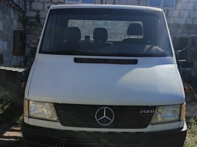 Белый Мерседес Sprinter, объемом двигателя 2 л и пробегом 3 тыс. км за 4250 $, фото 1 на Automoto.ua