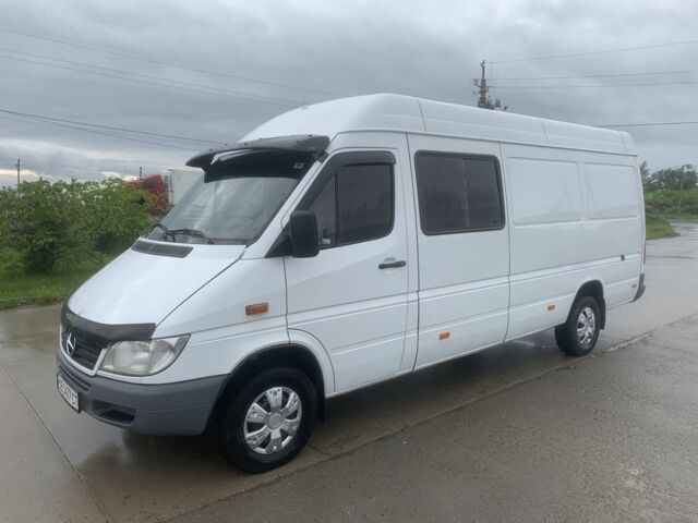 Белый Мерседес Sprinter, объемом двигателя 2.7 л и пробегом 430 тыс. км за 8500 $, фото 1 на Automoto.ua