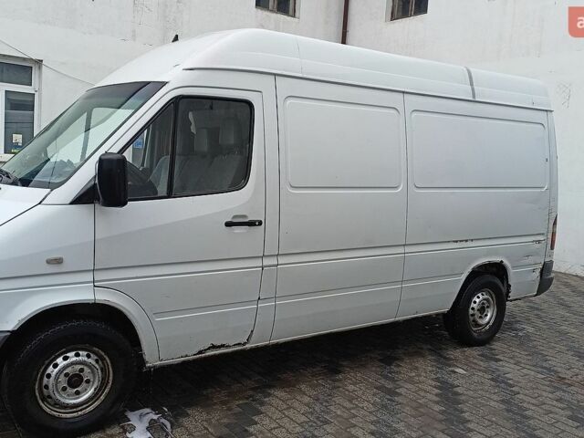 Білий Мерседес Sprinter, об'ємом двигуна 2.2 л та пробігом 600 тис. км за 5800 $, фото 1 на Automoto.ua