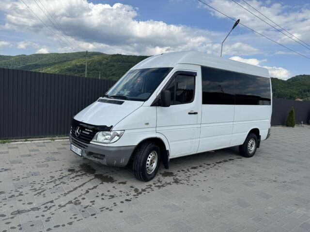Белый Мерседес Sprinter, объемом двигателя 2.1 л и пробегом 545 тыс. км за 6800 $, фото 1 на Automoto.ua