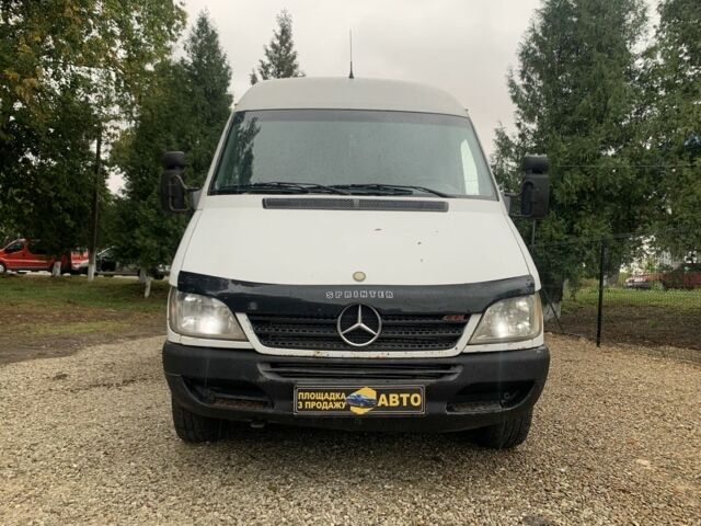 Белый Мерседес Sprinter, объемом двигателя 2.7 л и пробегом 449 тыс. км за 7850 $, фото 1 на Automoto.ua