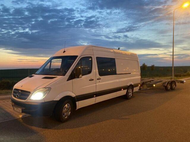 Белый Мерседес Sprinter, объемом двигателя 2.1 л и пробегом 370 тыс. км за 12700 $, фото 1 на Automoto.ua