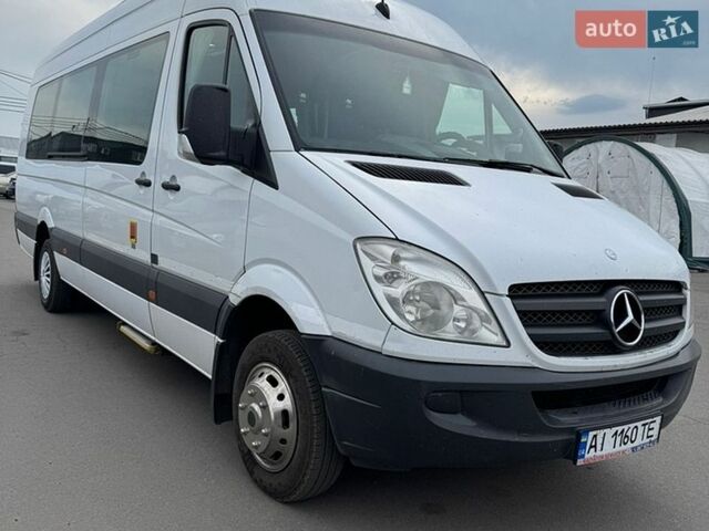 Белый Мерседес Sprinter, объемом двигателя 2.14 л и пробегом 326 тыс. км за 37000 $, фото 1 на Automoto.ua