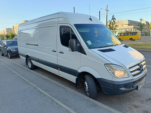 Белый Мерседес Sprinter, объемом двигателя 3 л и пробегом 447 тыс. км за 19500 $, фото 1 на Automoto.ua