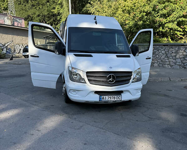 Білий Мерседес Sprinter, об'ємом двигуна 2.99 л та пробігом 6 тис. км за 95000 $, фото 1 на Automoto.ua