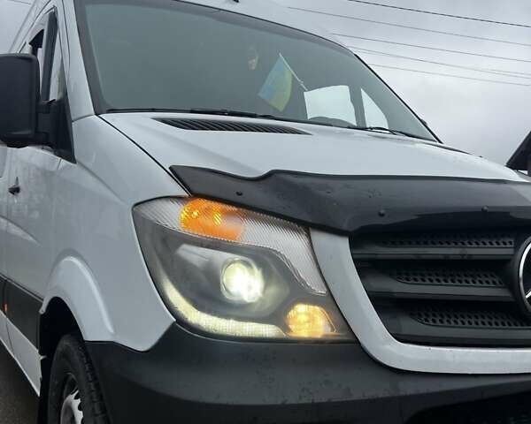 Білий Мерседес Sprinter, об'ємом двигуна 2.14 л та пробігом 555 тис. км за 18300 $, фото 1 на Automoto.ua