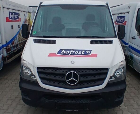 Белый Мерседес Sprinter, объемом двигателя 2.2 л и пробегом 180 тыс. км за 20203 $, фото 1 на Automoto.ua