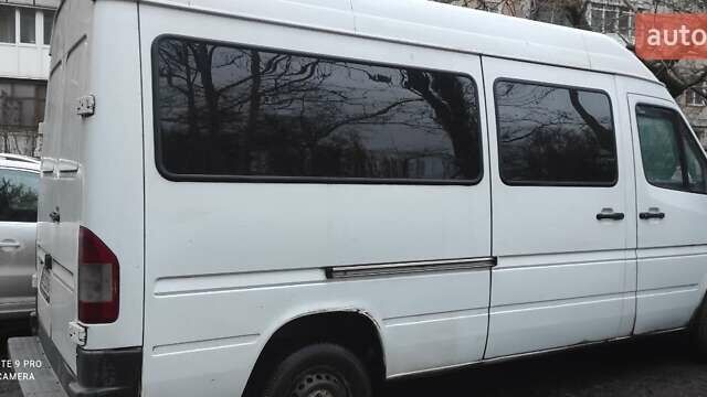 Білий Мерседес Sprinter, об'ємом двигуна 2.3 л та пробігом 850 тис. км за 4000 $, фото 1 на Automoto.ua