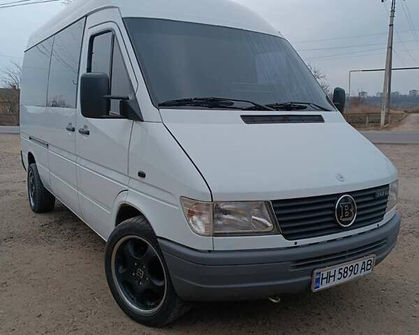 Білий Мерседес Sprinter, об'ємом двигуна 2.87 л та пробігом 550 тис. км за 8600 $, фото 1 на Automoto.ua