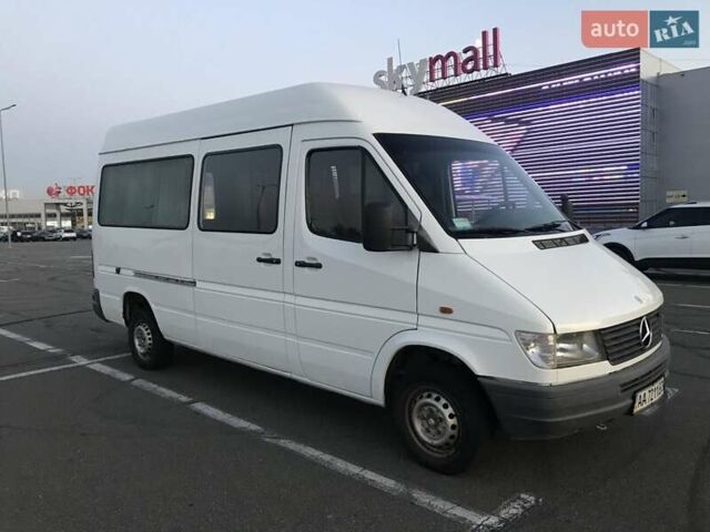 Білий Мерседес Sprinter, об'ємом двигуна 2.3 л та пробігом 160 тис. км за 5500 $, фото 1 на Automoto.ua