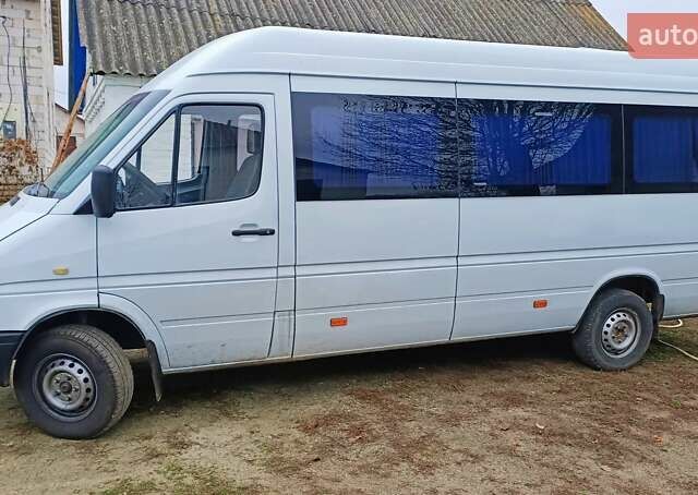 Белый Мерседес Sprinter, объемом двигателя 2.9 л и пробегом 821 тыс. км за 6800 $, фото 1 на Automoto.ua