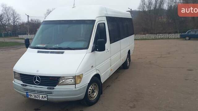 Білий Мерседес Sprinter, об'ємом двигуна 2.9 л та пробігом 800 тис. км за 5300 $, фото 1 на Automoto.ua