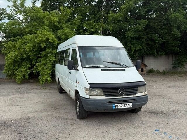 Белый Мерседес Sprinter, объемом двигателя 2.89 л и пробегом 200 тыс. км за 4500 $, фото 1 на Automoto.ua