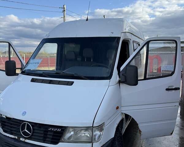 Белый Мерседес Sprinter, объемом двигателя 2.87 л и пробегом 4 тыс. км за 3500 $, фото 1 на Automoto.ua
